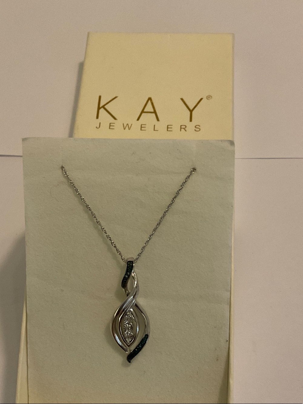 NWT Kay jewelers necklace